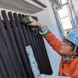 2025年10月31日の投稿「メガネ班牛尾です」