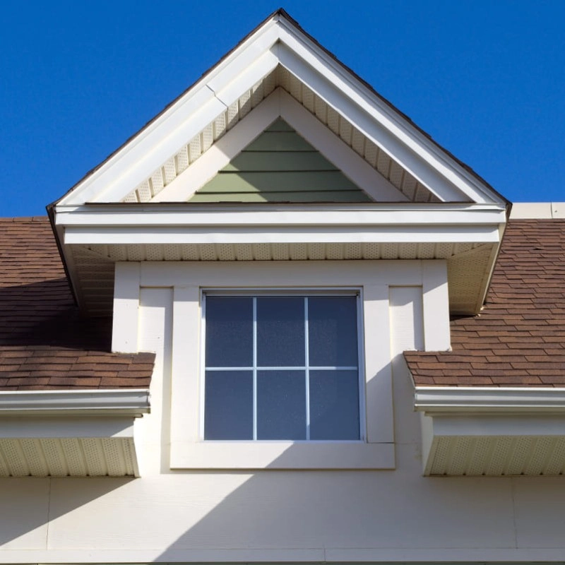 2025年12月15日(月) 09:00の投稿「スレート屋根のリフォーム方法と費用相場、耐用年数などを徹底解説！」の画像