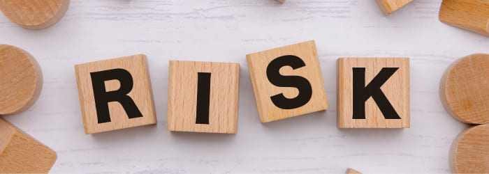 外壁の塗り替えを放置した場合の4つのリスク