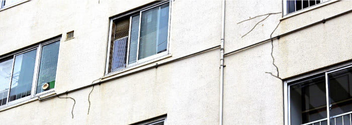 外壁のひび割れの種類